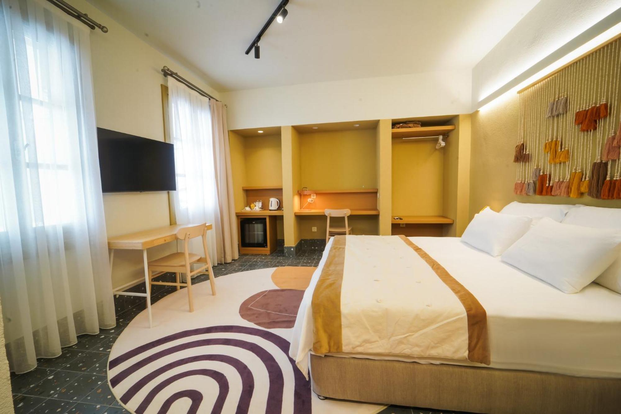 Bono Old Town Aparthotel